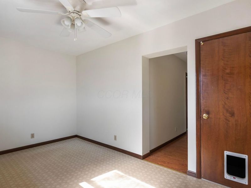 2291 E Howard Road , Obetz, OH 43207 Photo 7