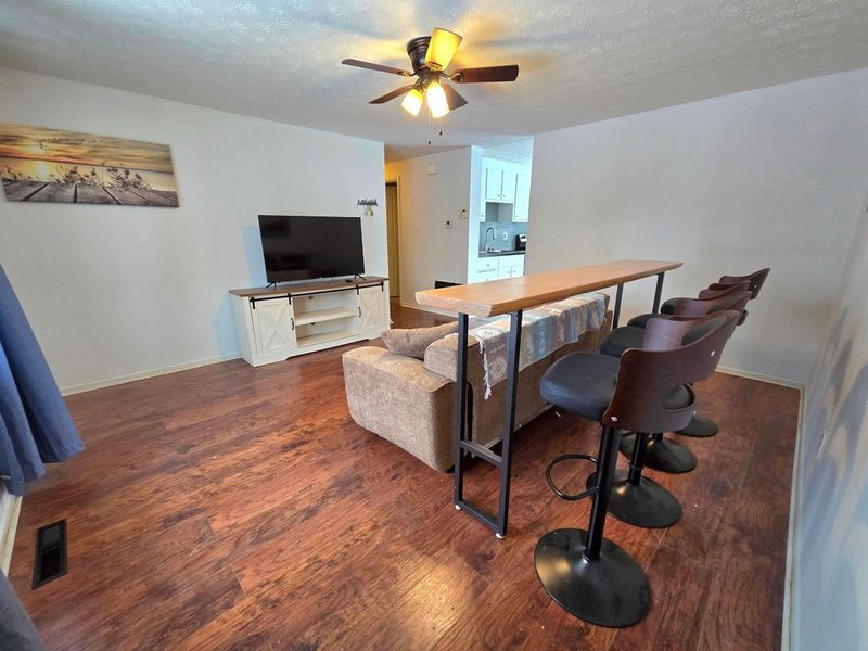 5361 Parkline Drive , Columbus, OH 43232 Photo 4