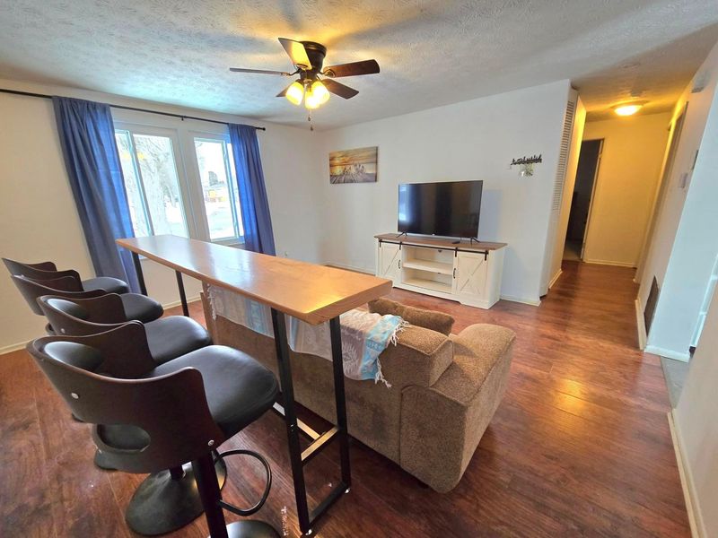 5361 Parkline Drive , Columbus, OH 43232 Photo 5