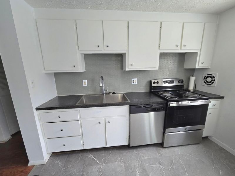 5361 Parkline Drive , Columbus, OH 43232 Photo 7