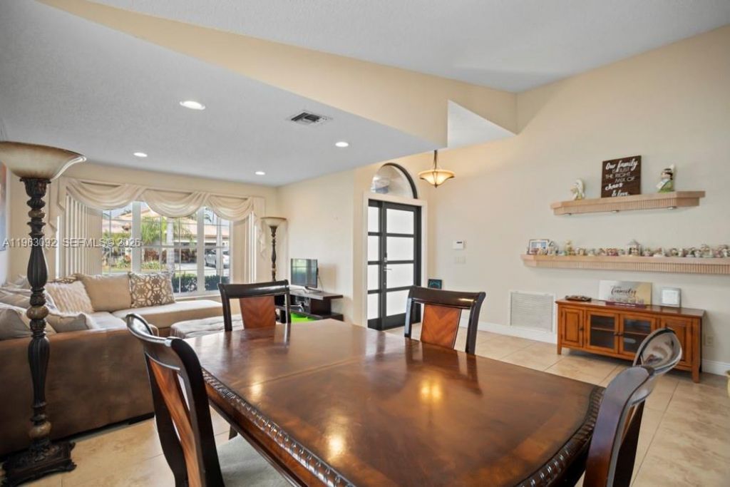 17912 SW 12th Ct , Pembroke Pines, FL 33029 Photo