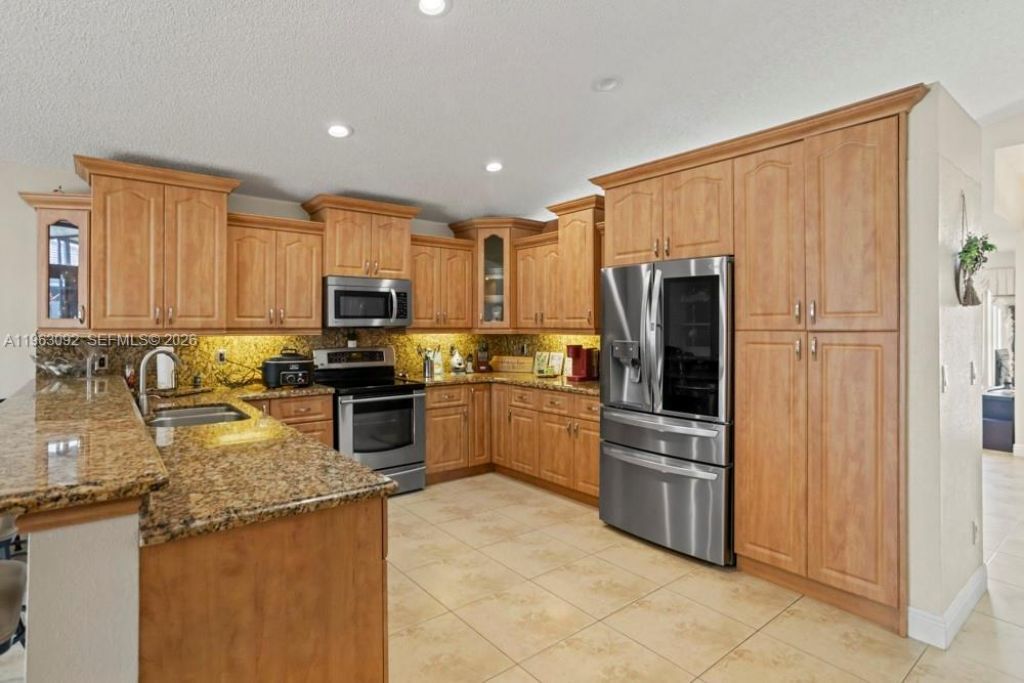 17912 SW 12th Ct , Pembroke Pines, FL 33029 Photo