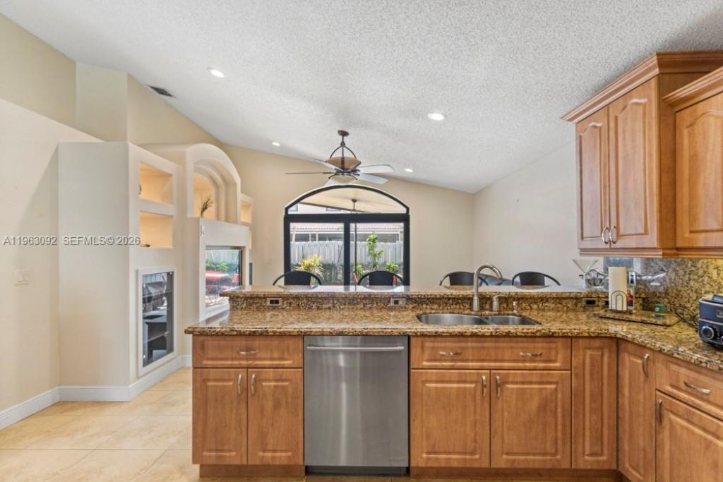 17912 SW 12th Ct , Pembroke Pines, FL 33029 Photo