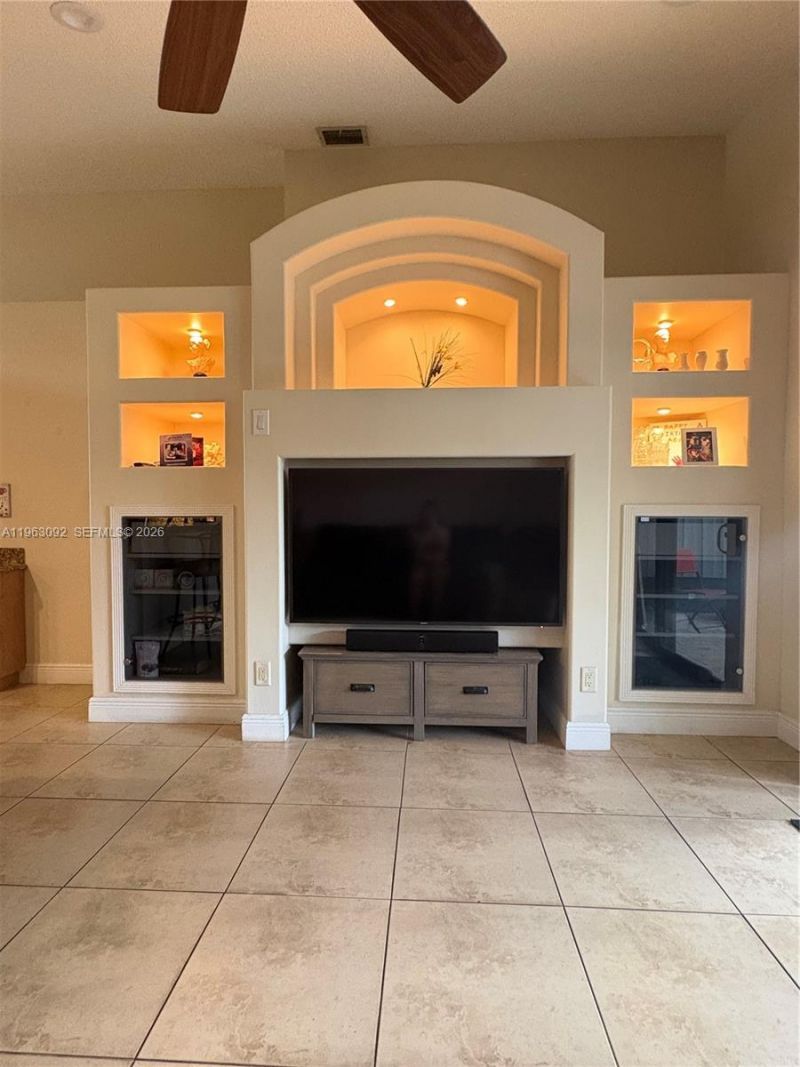 17912 SW 12th Ct , Pembroke Pines, FL 33029 Photo