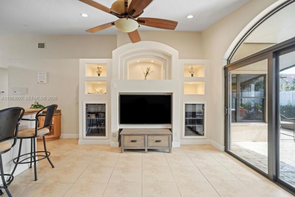 17912 SW 12th Ct , Pembroke Pines, FL 33029 Photo