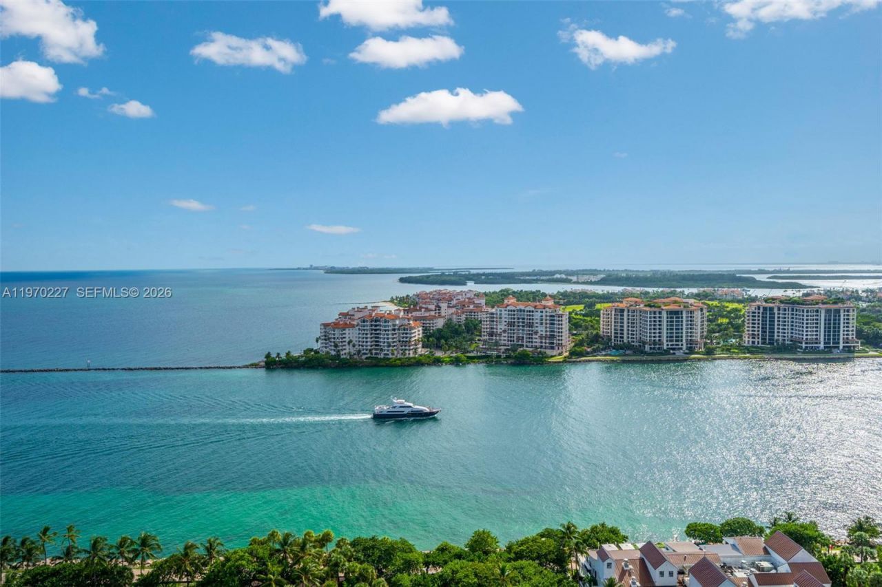 100 S Pointe Dr, Unit 2101, Miami Beach, FL 33139 Photo