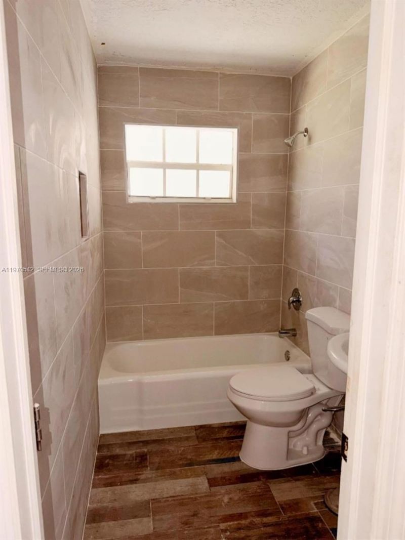 3048 NW 20th St , Unit n/a, Fort Lauderdale, FL 33311 Photo