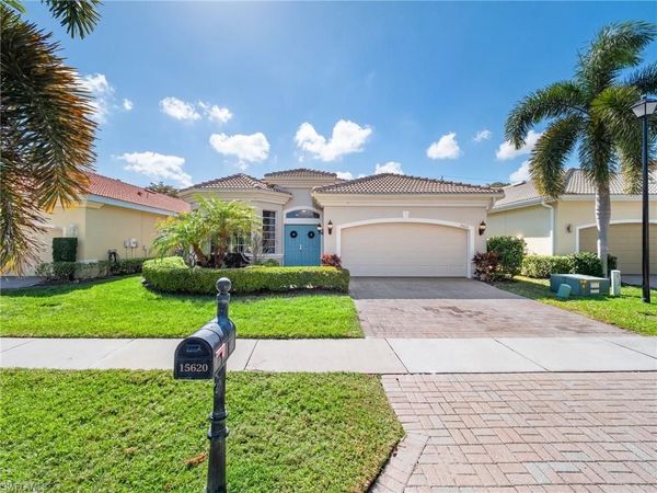 15620 Laguna Hills DR, FORT MYERS, FL 33908