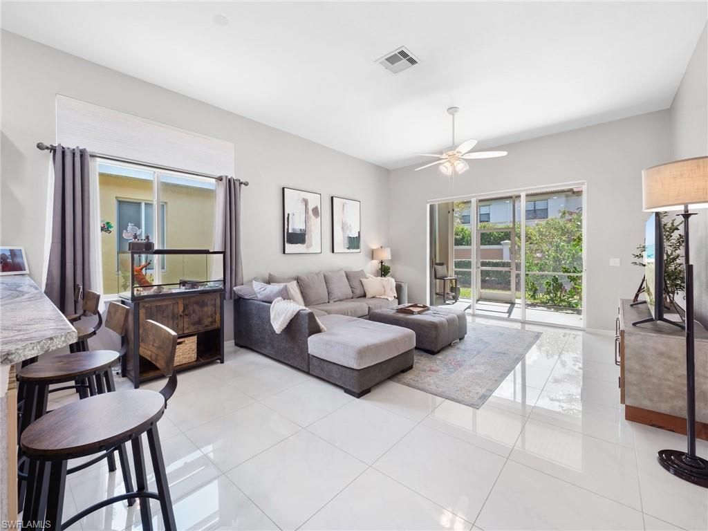 15620 Laguna Hills Dr, Fort Myers, FL 33908 Photo