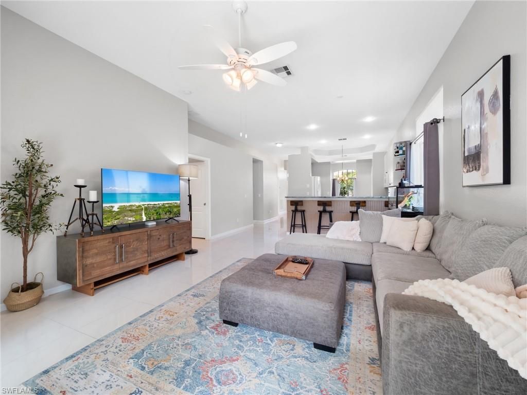 15620 Laguna Hills Dr, Fort Myers, FL 33908 Photo