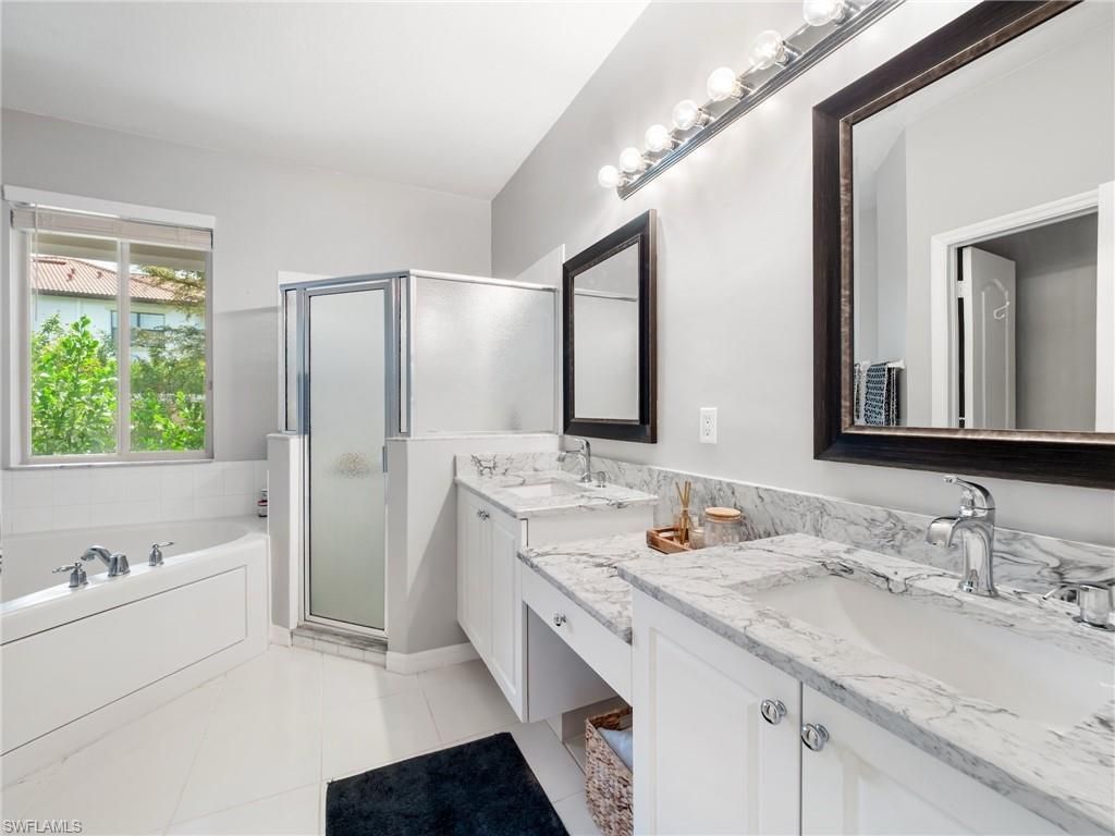 15620 Laguna Hills Dr, Fort Myers, FL 33908 Photo