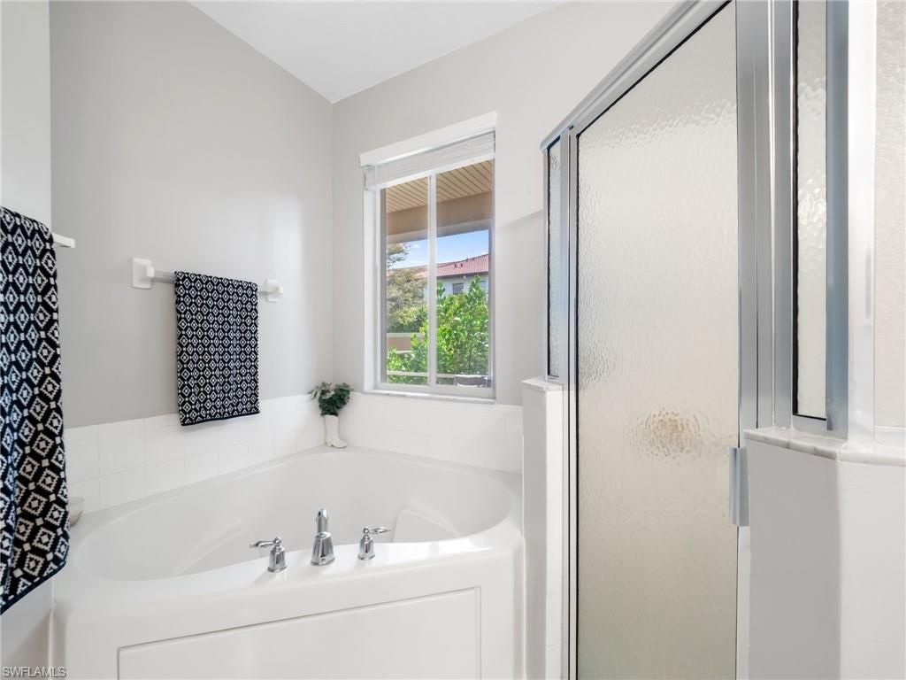 15620 Laguna Hills Dr, Fort Myers, FL 33908 Photo