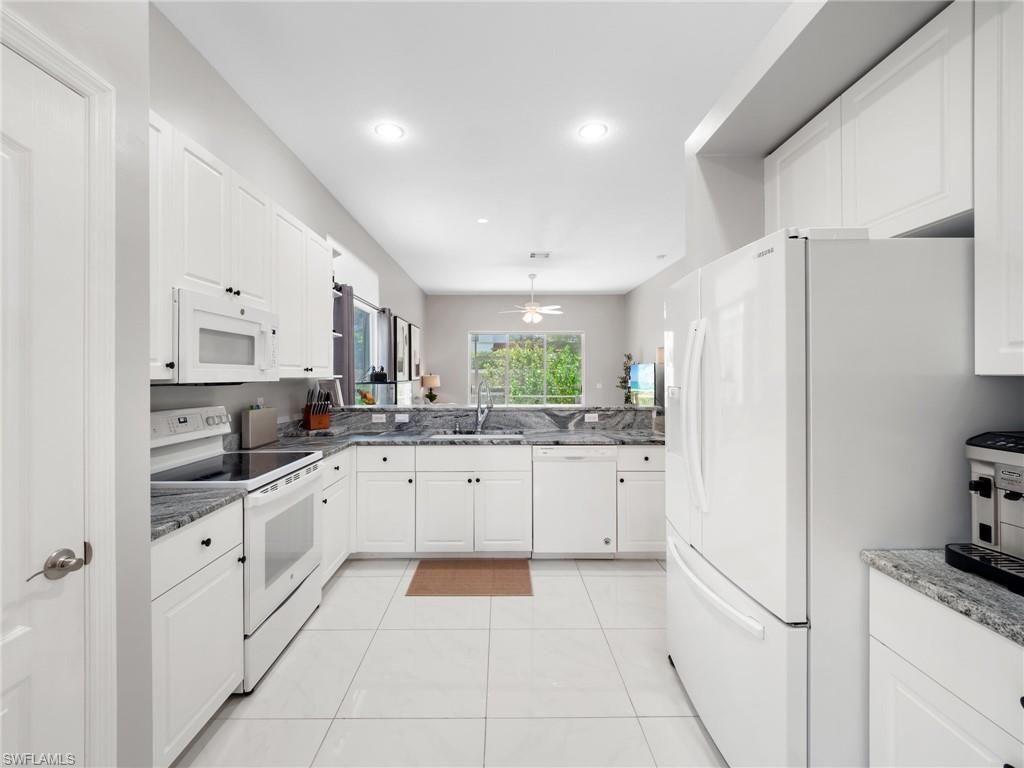 15620 Laguna Hills Dr, Fort Myers, FL 33908 Photo