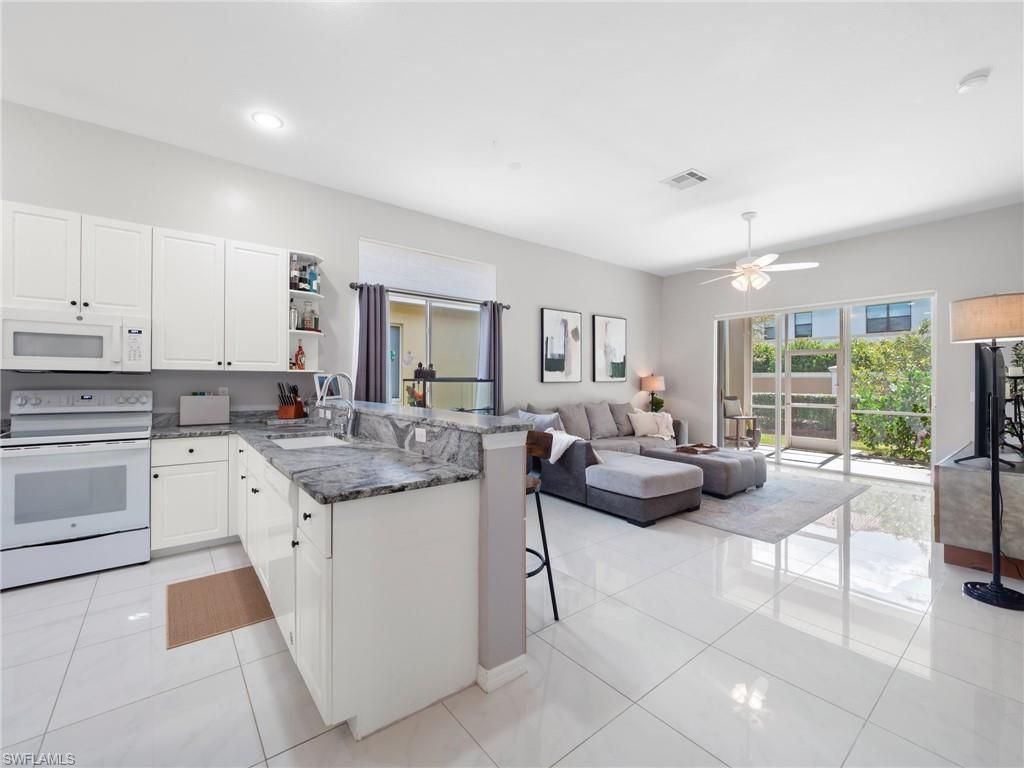 15620 Laguna Hills Dr, Fort Myers, FL 33908 Photo