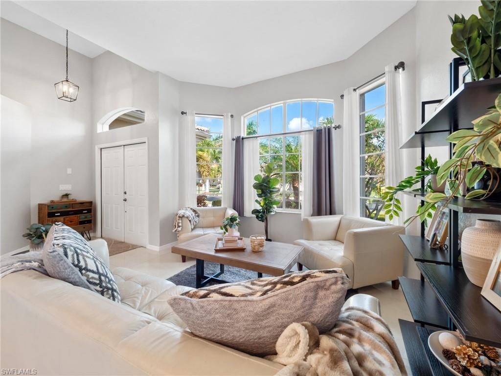 15620 Laguna Hills Dr, Fort Myers, FL 33908 Photo