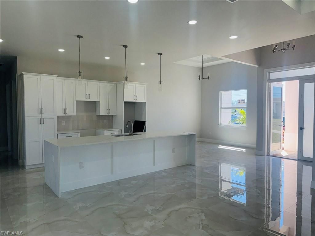 2117 NW 16th Pl, Cape Coral, FL 33993 Photo