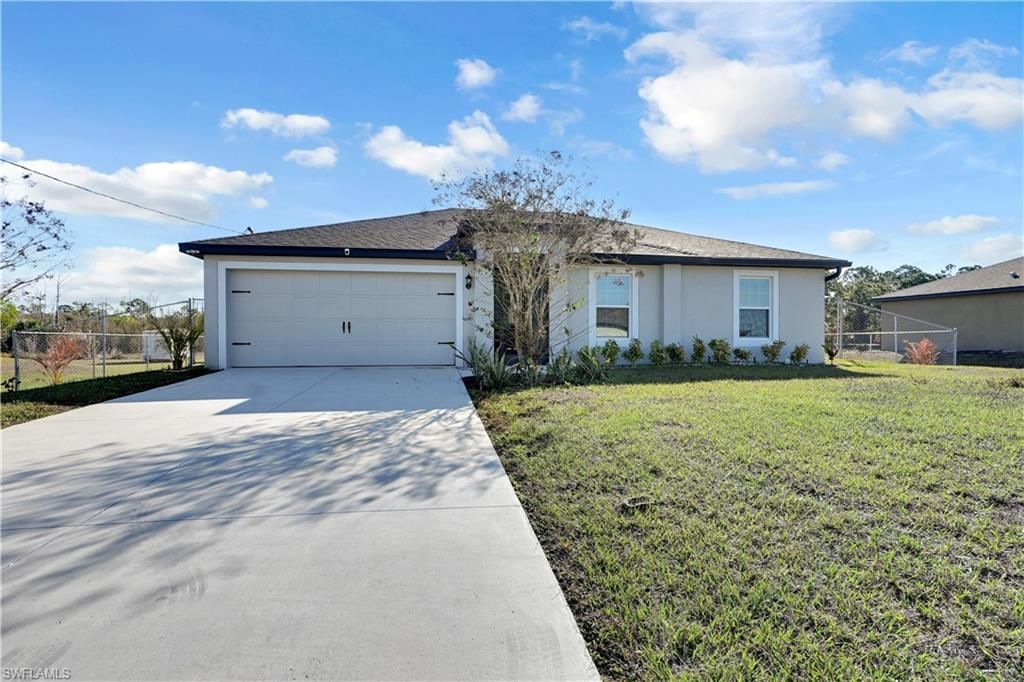 843 Lochman Dr, Fort Myers, FL 33913 Photo