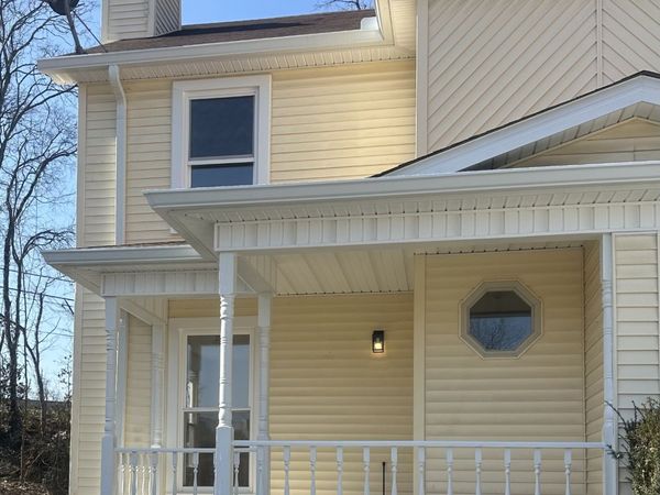 1010 Silver Point Dr, Murfreesboro, TN 37130