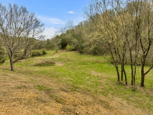 1 Rabbit Trail Road , Culleoka, TN 38451