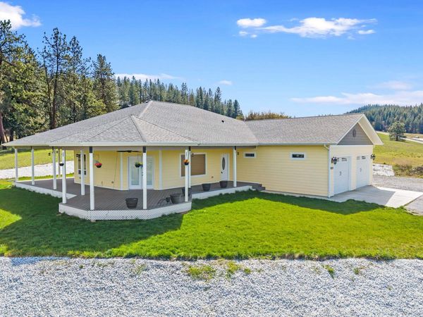 2801 G S 395 Hwy, Valley, WA 99181
