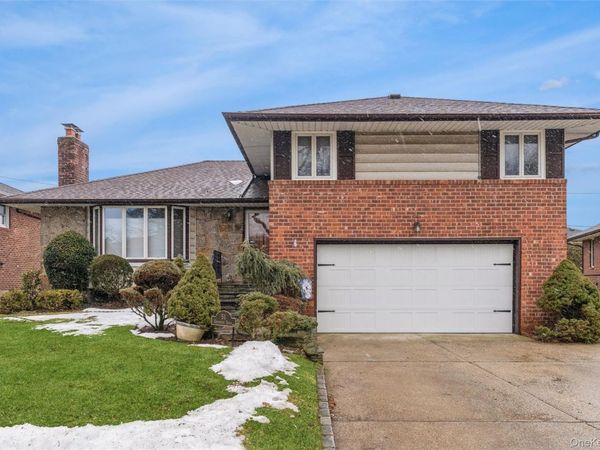 51 Edgewood Drive, New Hyde Park, NY 11040