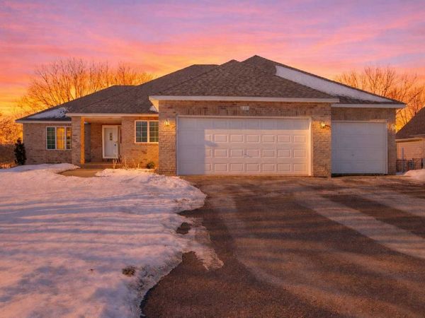 8111 Kimberly Lane N, Maple Grove, MN 55311