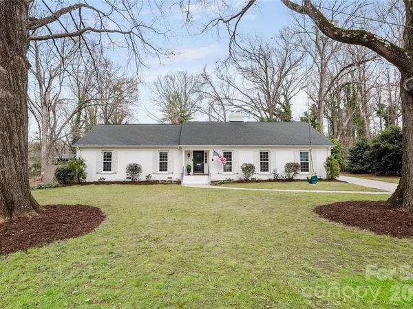 4901 Charmapeg Avenue, Charlotte, NC 28211