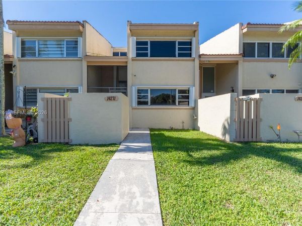 14271 Kendale Lakes Cir, Miami, FL 33183