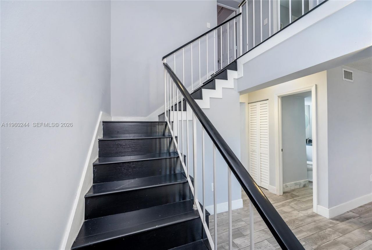 14271 Kendale Lakes Cir, Miami, FL 33183 Photo