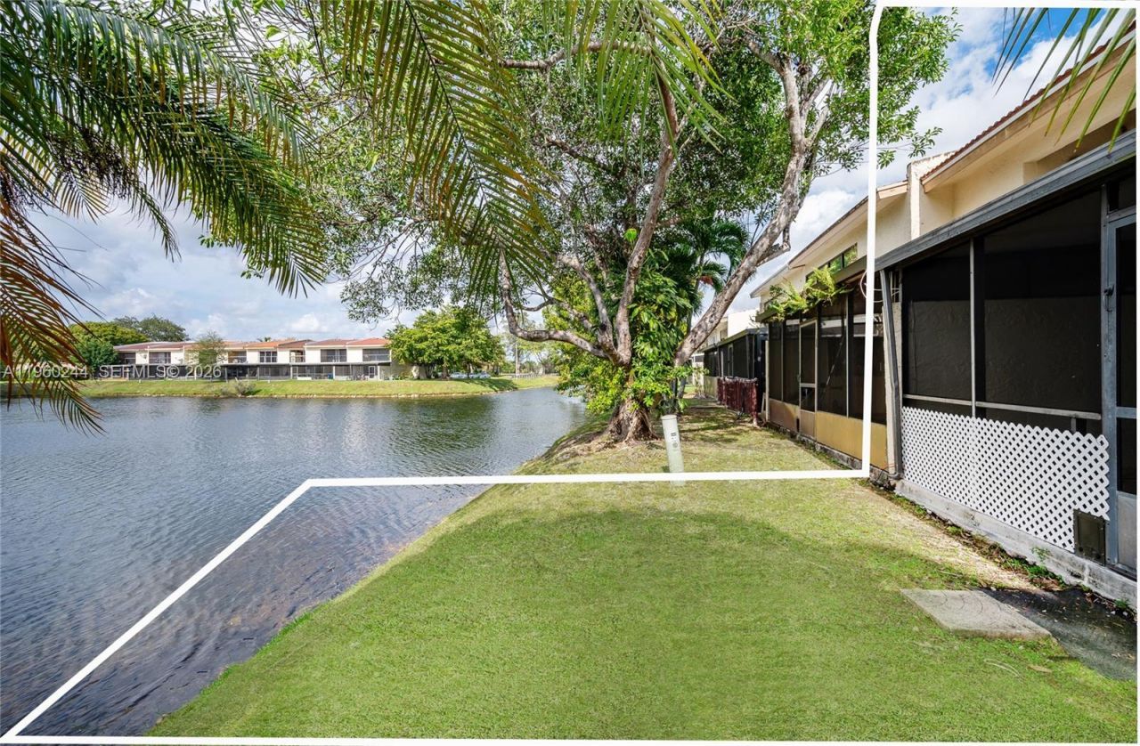 14271 Kendale Lakes Cir, Miami, FL 33183 Photo