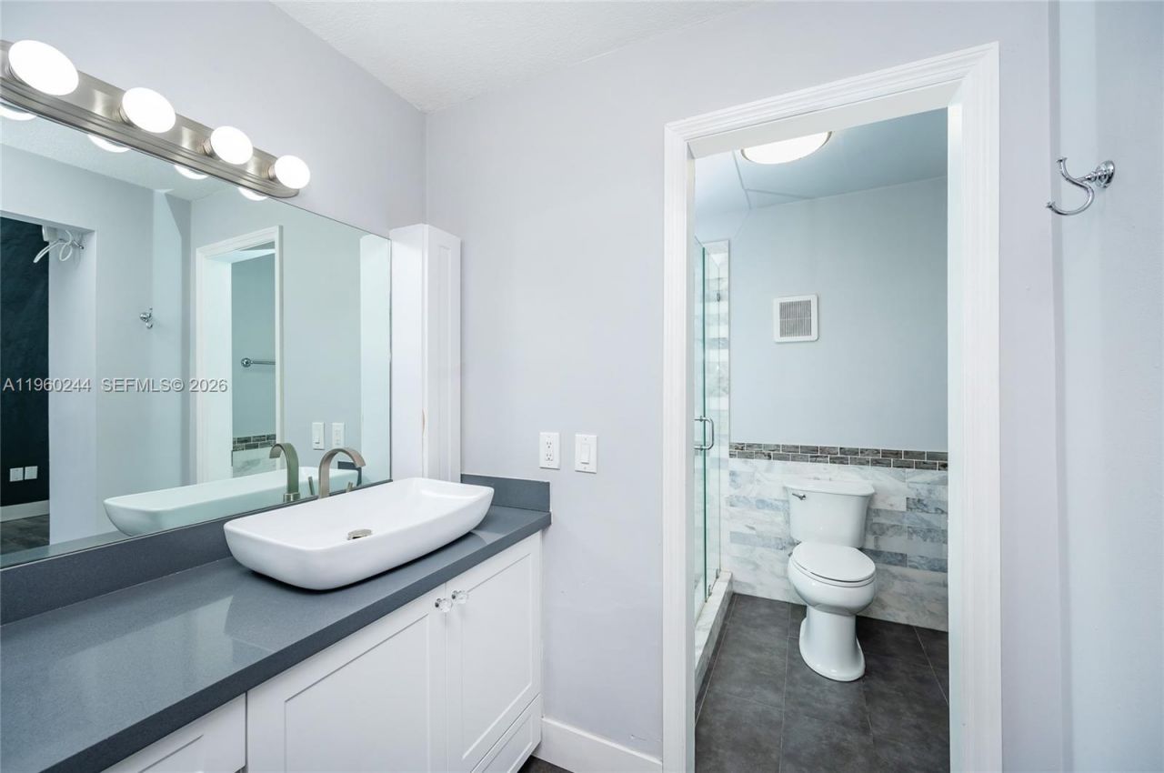 14271 Kendale Lakes Cir, Miami, FL 33183 Photo