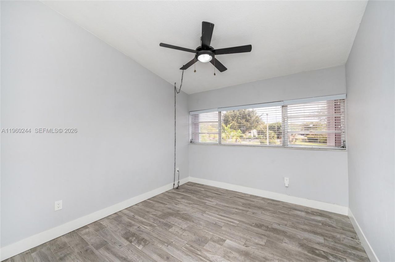 14271 Kendale Lakes Cir, Miami, FL 33183 Photo