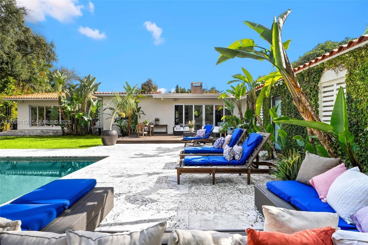 575 Hibiscus Ln , Miami, FL 33137 Photo