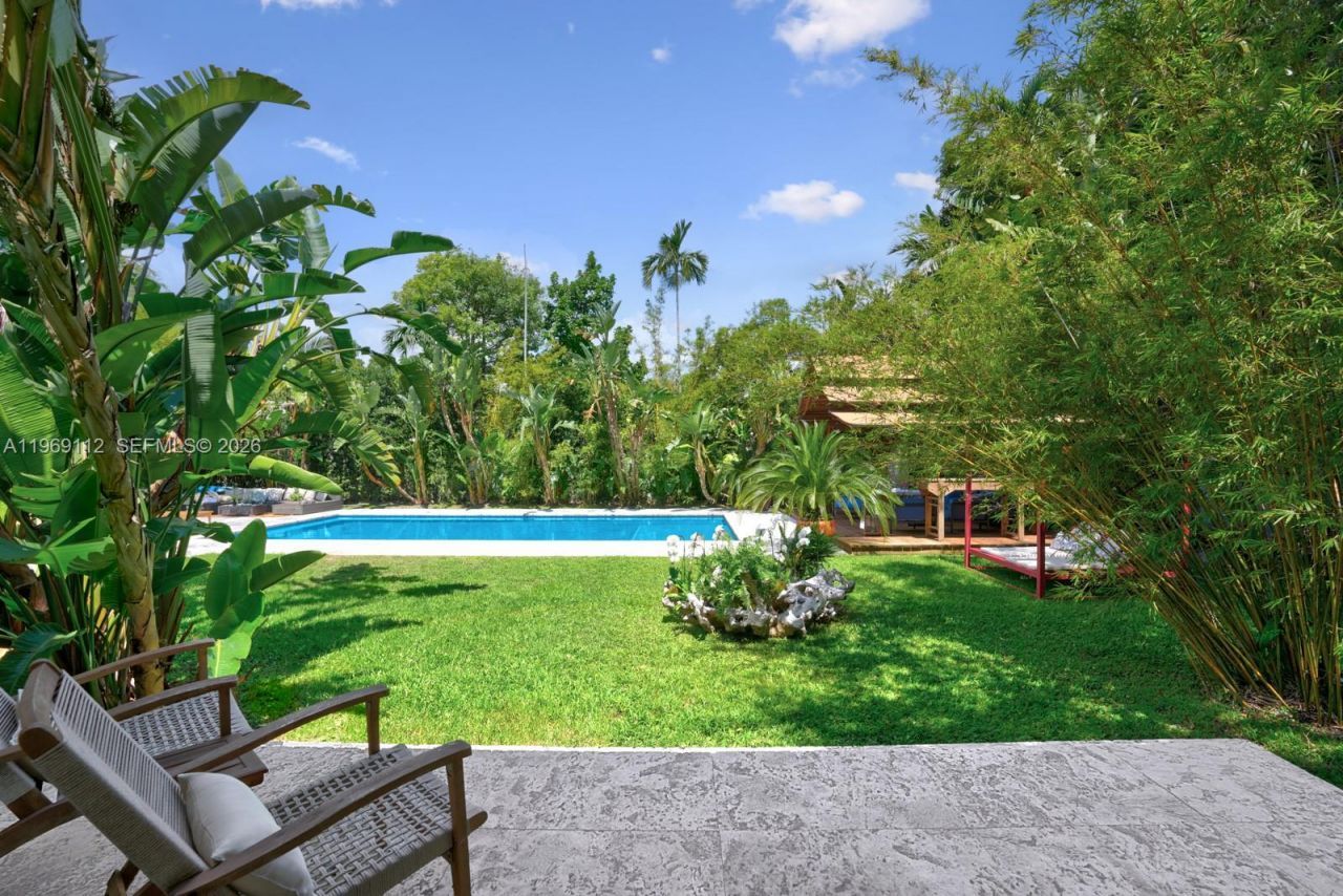 575 Hibiscus Ln , Miami, FL 33137 Photo