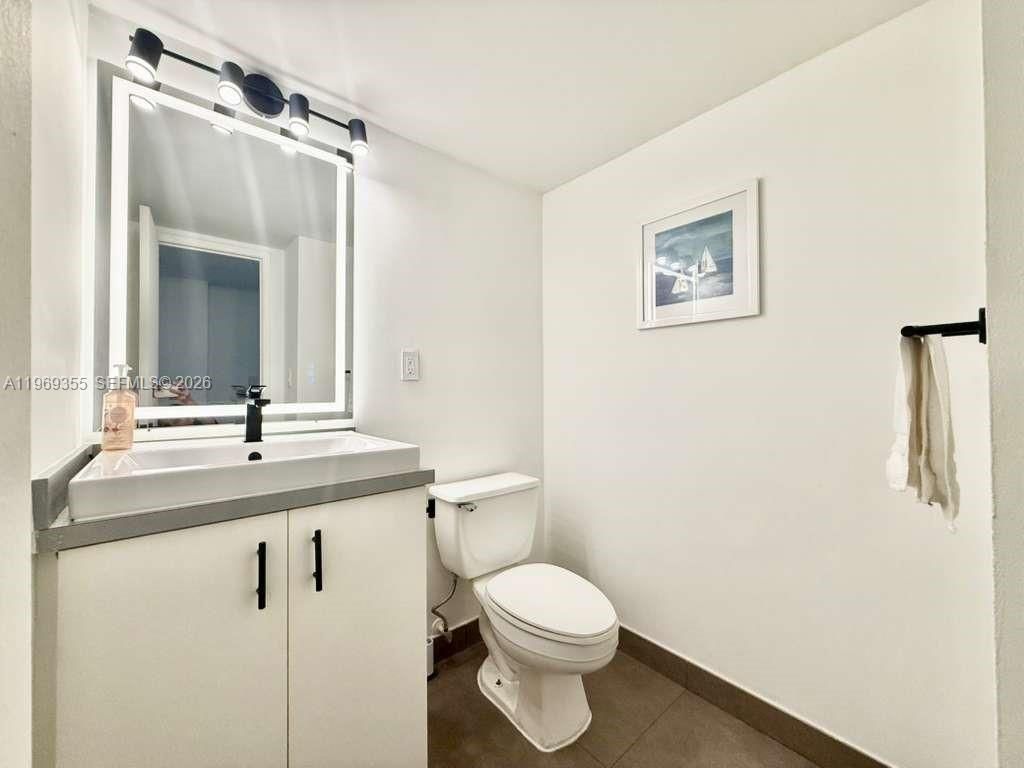 19370 Collins Ave, Unit 319, Sunny Isles Beach, FL 33160 Photo