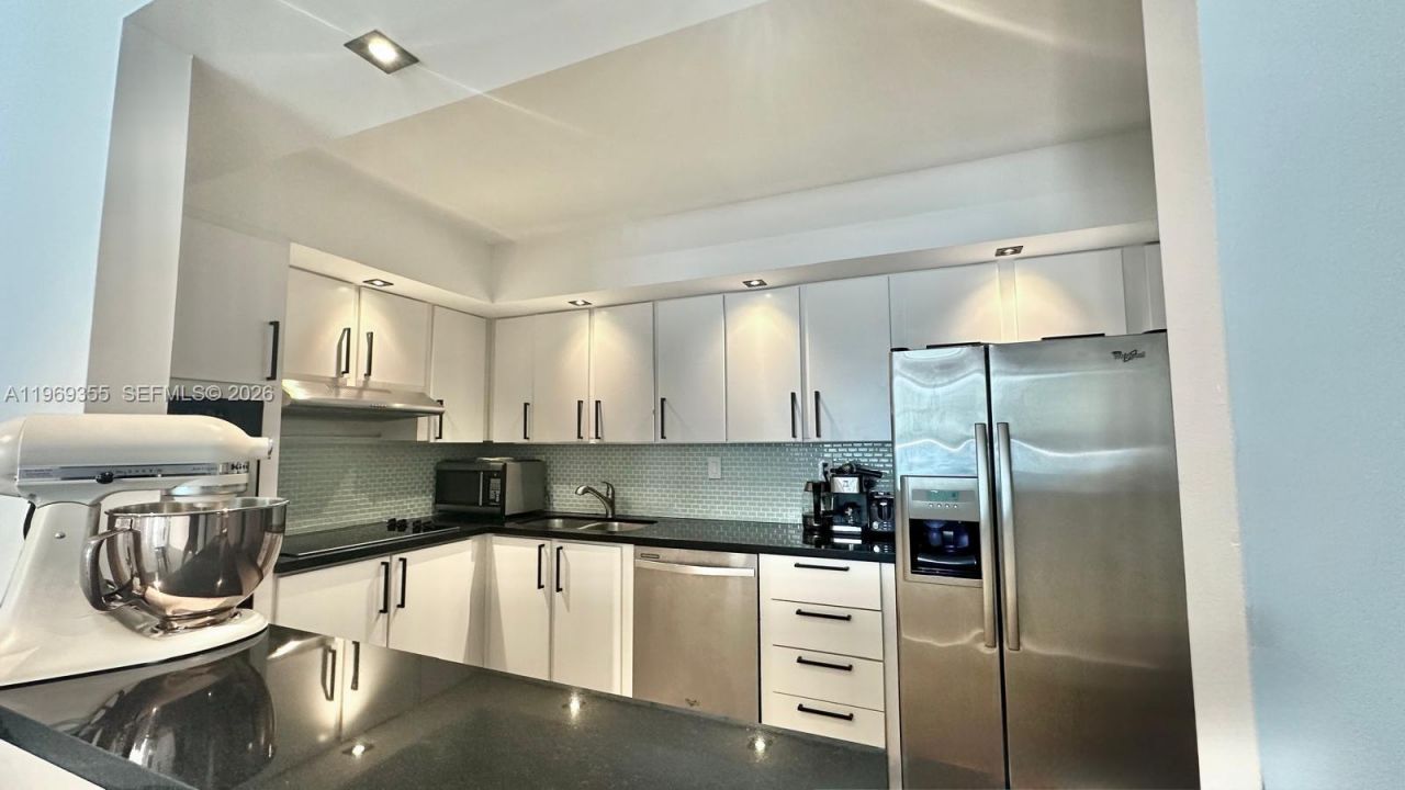 19370 Collins Ave, Unit 319, Sunny Isles Beach, FL 33160 Photo