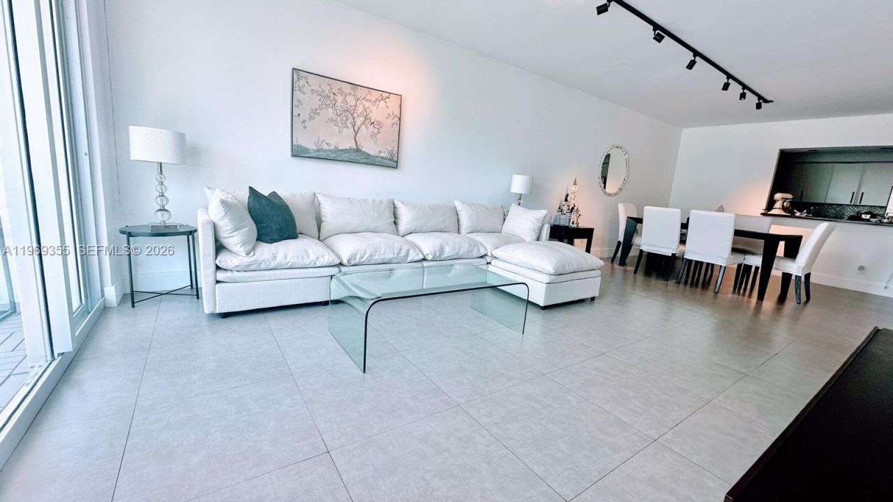 19370 Collins Ave, Unit 319, Sunny Isles Beach, FL 33160 Photo