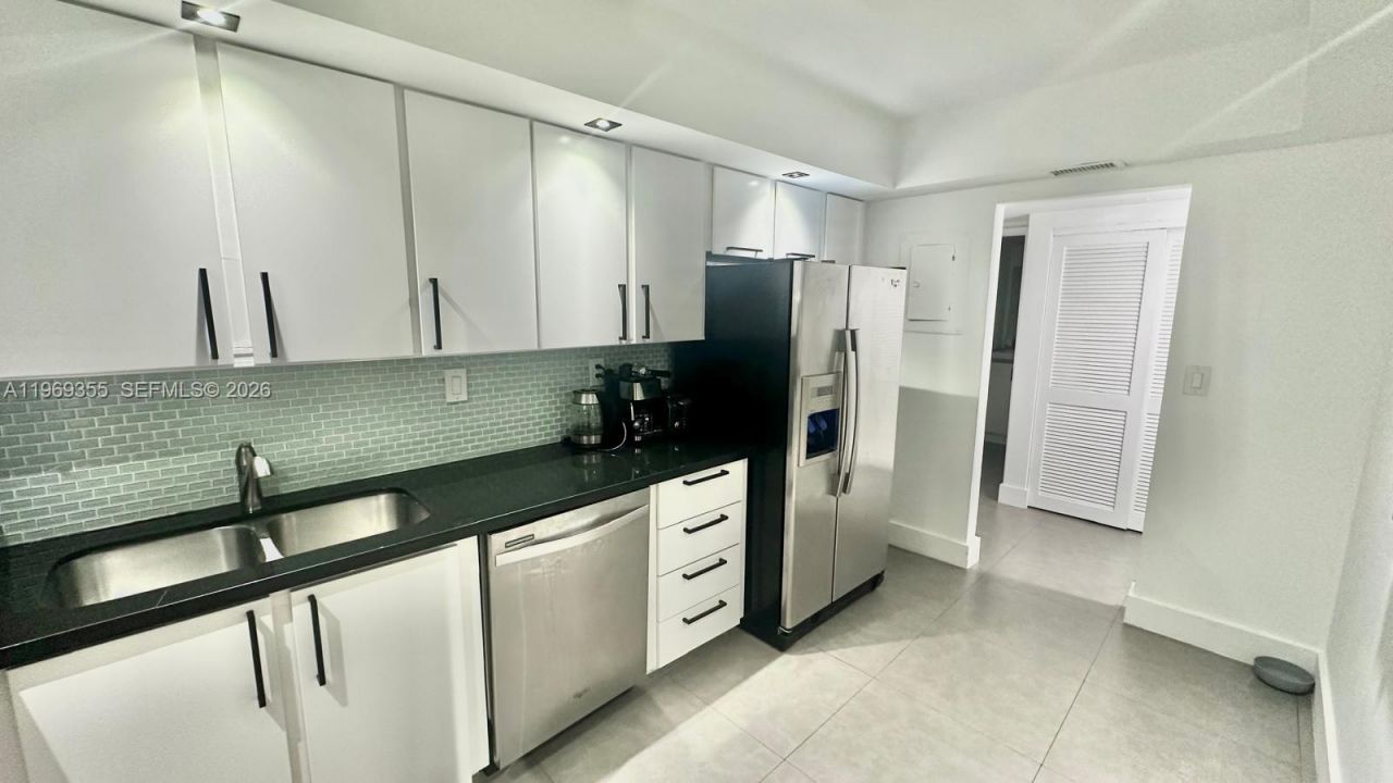 19370 Collins Ave, Unit 319, Sunny Isles Beach, FL 33160 Photo