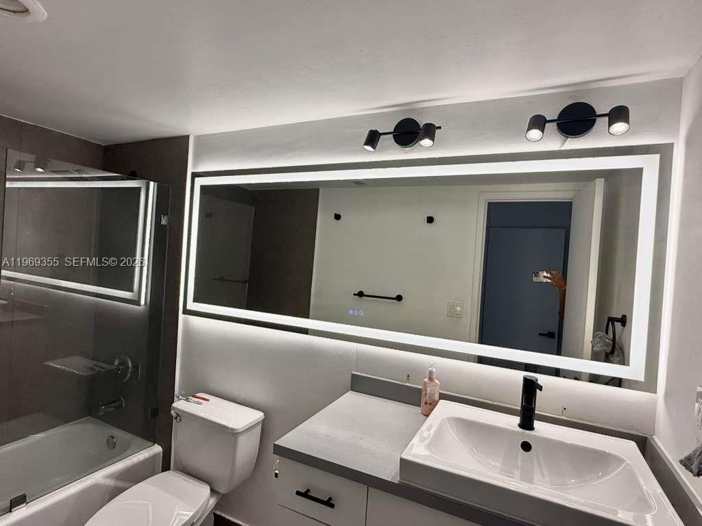 19370 Collins Ave, Unit 319, Sunny Isles Beach, FL 33160 Photo