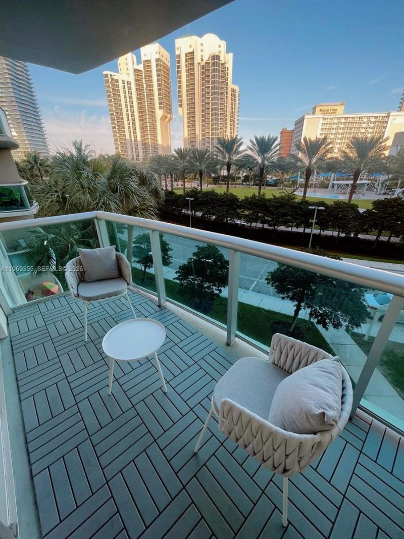 19370 Collins Ave , Unit 319, Sunny Isles Beach, FL 33160 Photo