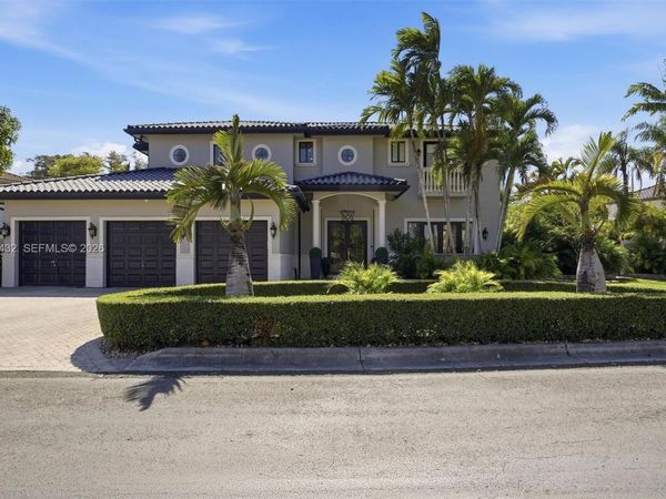 9449 NW 54th Doral Cir Ln, Doral, FL 33178