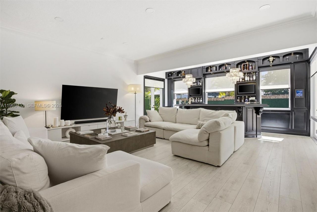 9449 NW 54th Doral Cir Ln, Doral, FL 33178 Photo