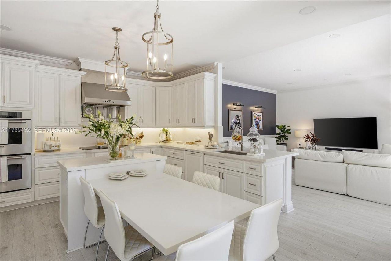 9449 NW 54th Doral Cir Ln, Doral, FL 33178 Photo