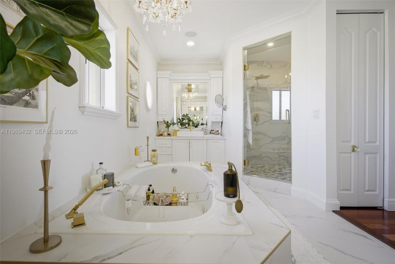 9449 NW 54th Doral Cir Ln, Doral, FL 33178 Photo