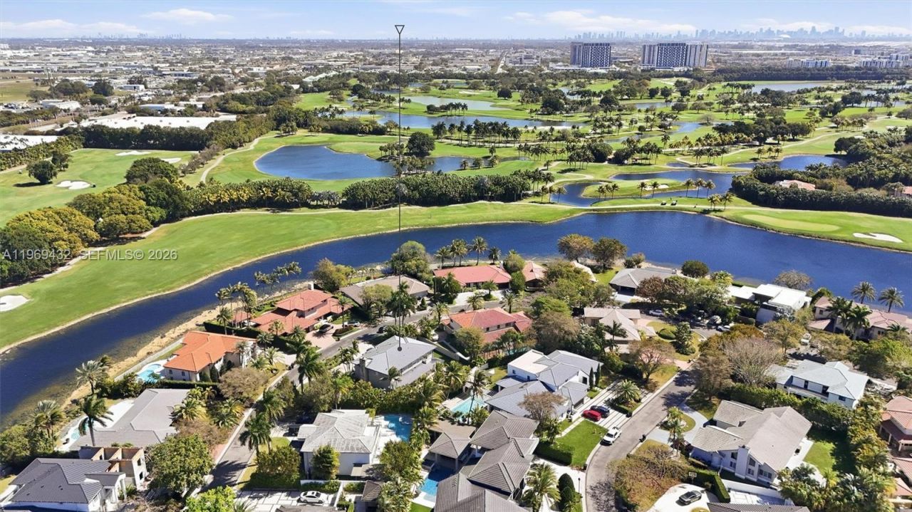 9449 NW 54th Doral Cir Ln, Doral, FL 33178 Photo