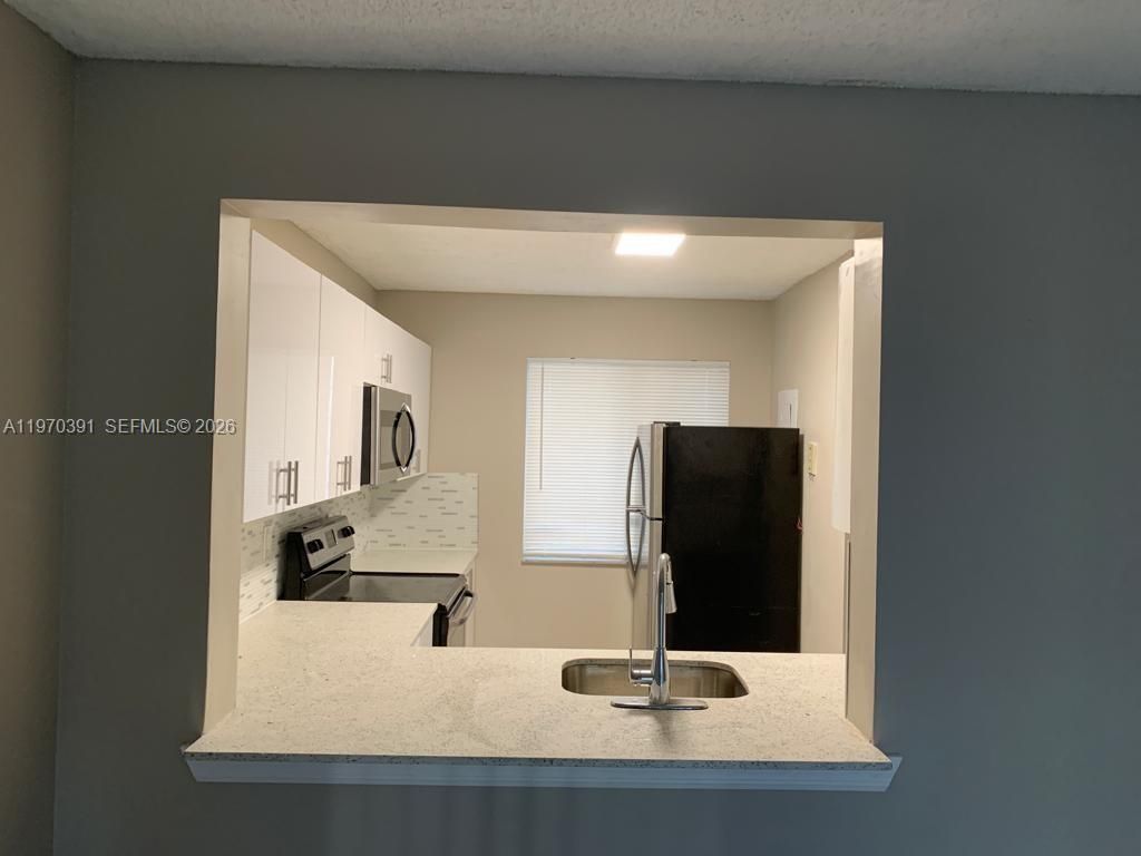 8700 N Sherman Cir , Unit 305, Miramar, FL 33025 Photo