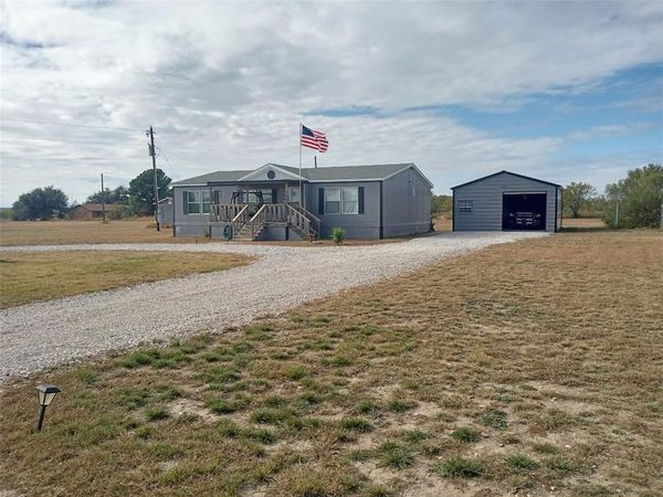 1001 ELIZABETH, Coleman, TX 76834