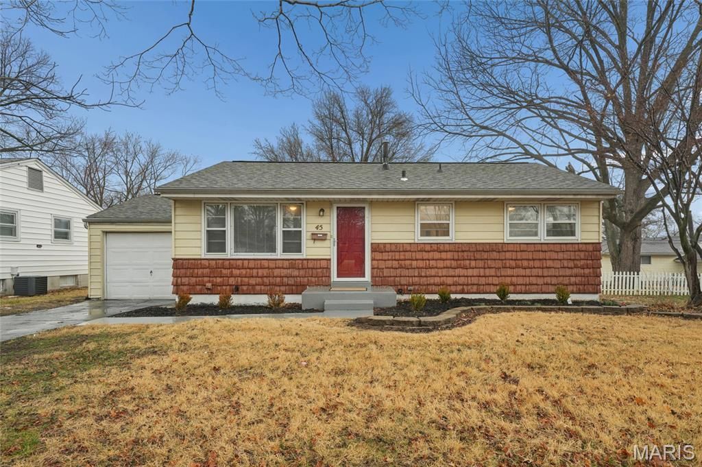 45 Saint Ronald Lane, Saint Louis, MO 63031 Main Photo