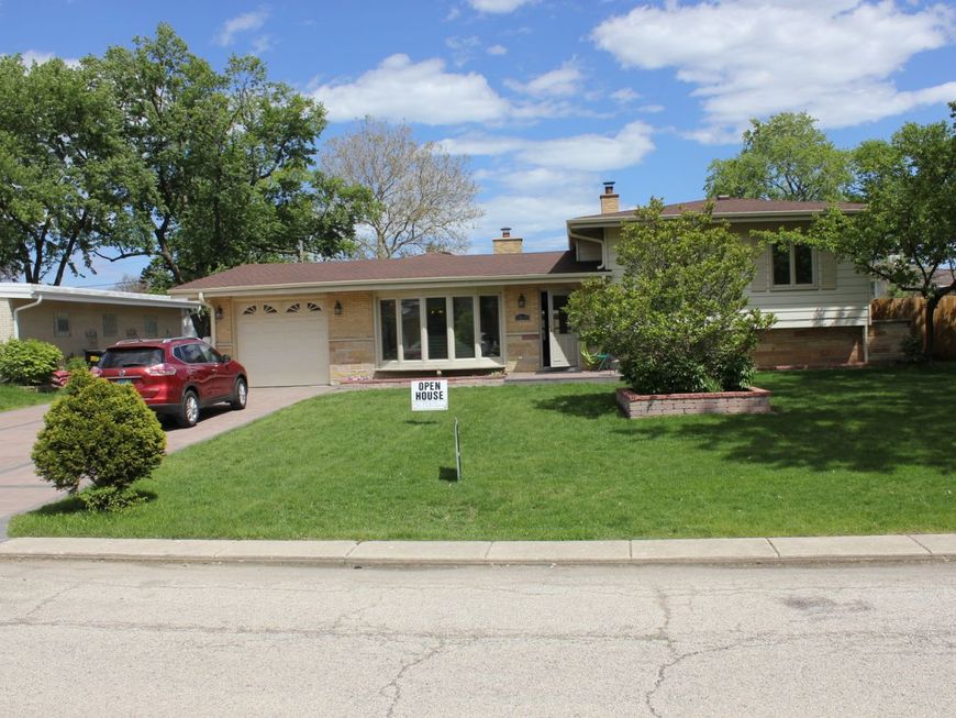 Main Photo