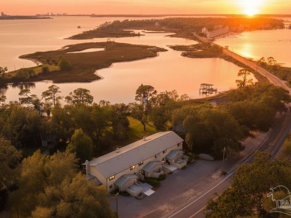 15009 Innerarity Pt Rd, Pensacola, FL 32507